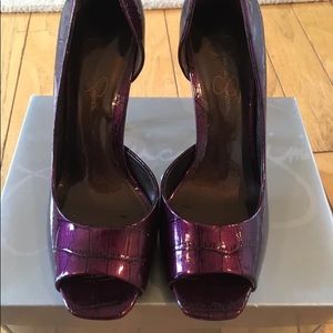 Jessica Simpson pumps